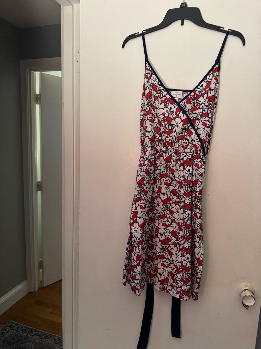 Vineyard Vines Red White Floral Wrap Dress with Navy Trim